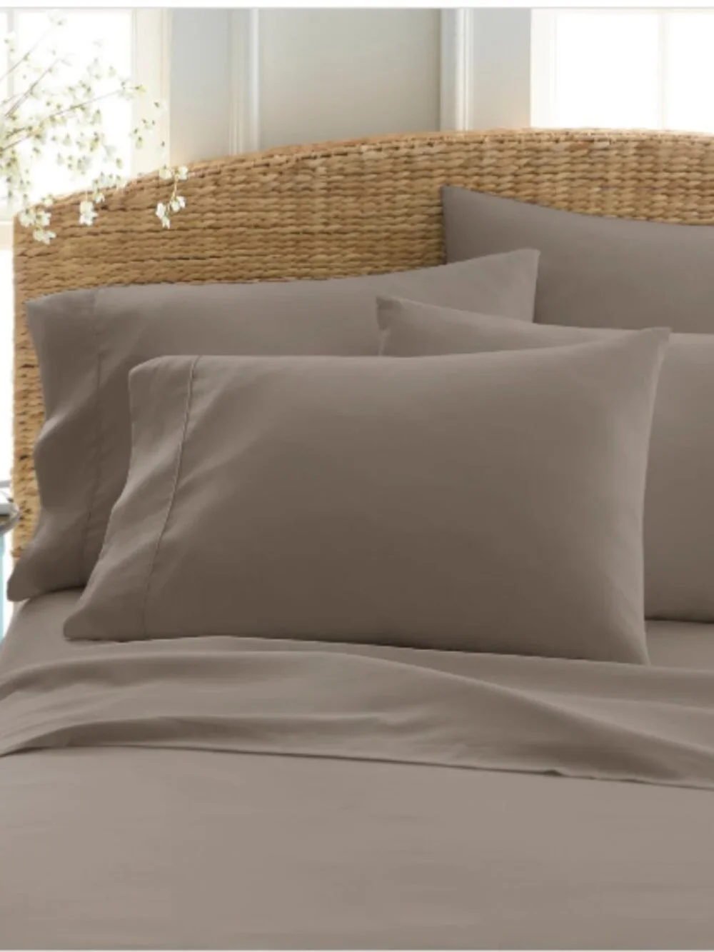 Home Collection Luxury Ultra Soft Sheet Set Color: Chocolate Size: KING SET.